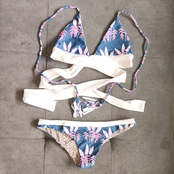 New Acacia Heliconia Lennox Top S & Manoa Bottom M Bikini Set Colorbloc